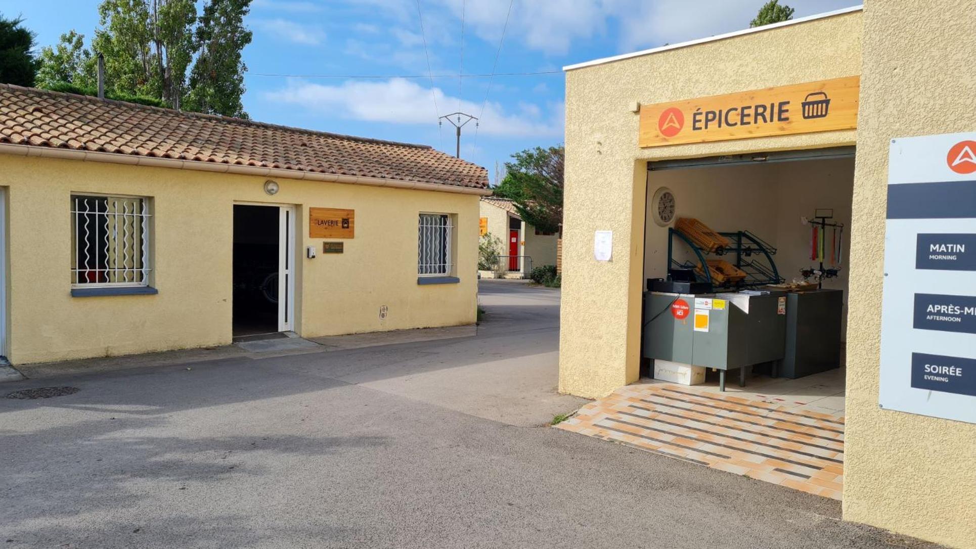 Mobilhome Au Camping Les Salins De La Gardiole Ex Camping Europe Vic-la-Gardiole Exterior foto